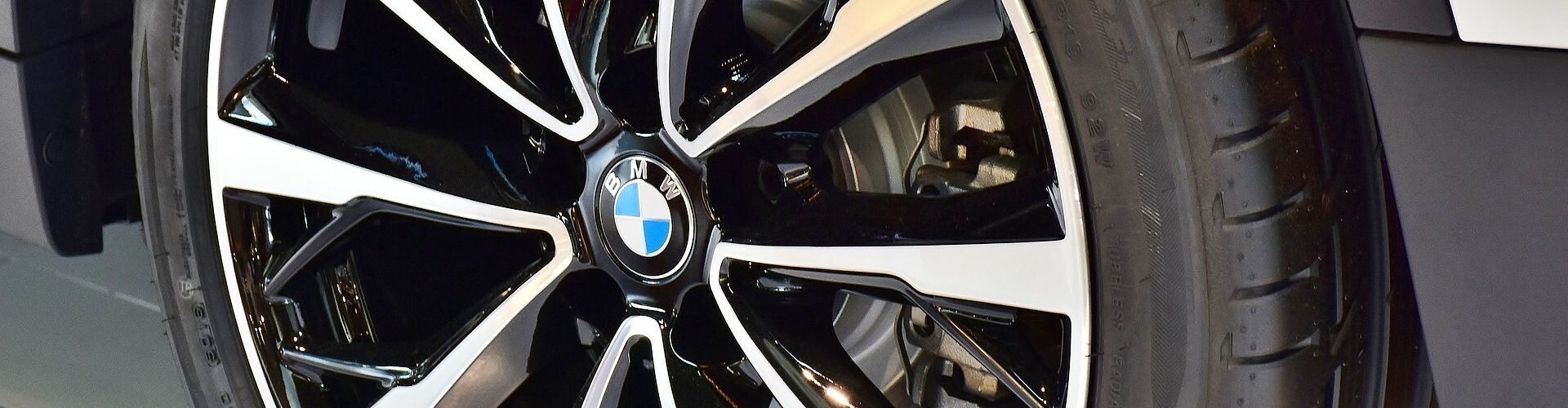 ¿Dónde comprar llantas 4x4 desplazadas de buena calidad?