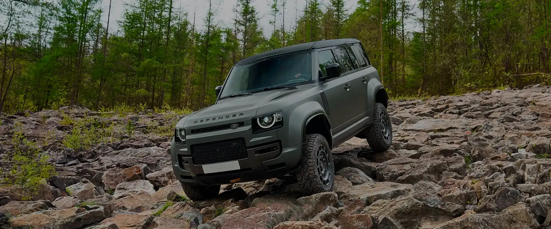 Land Rover Defender 3.0D I6 250S MHEV