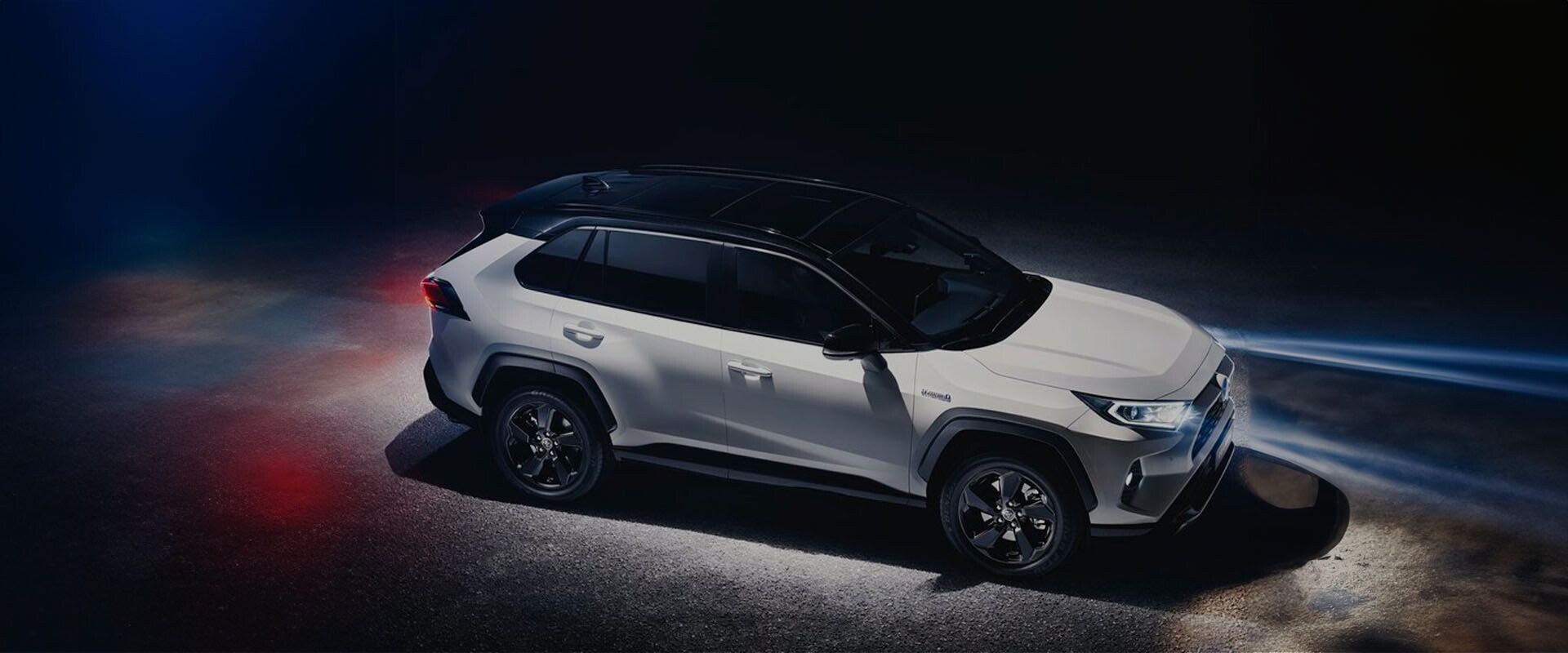 TOYOTA RAV4 220H Advance