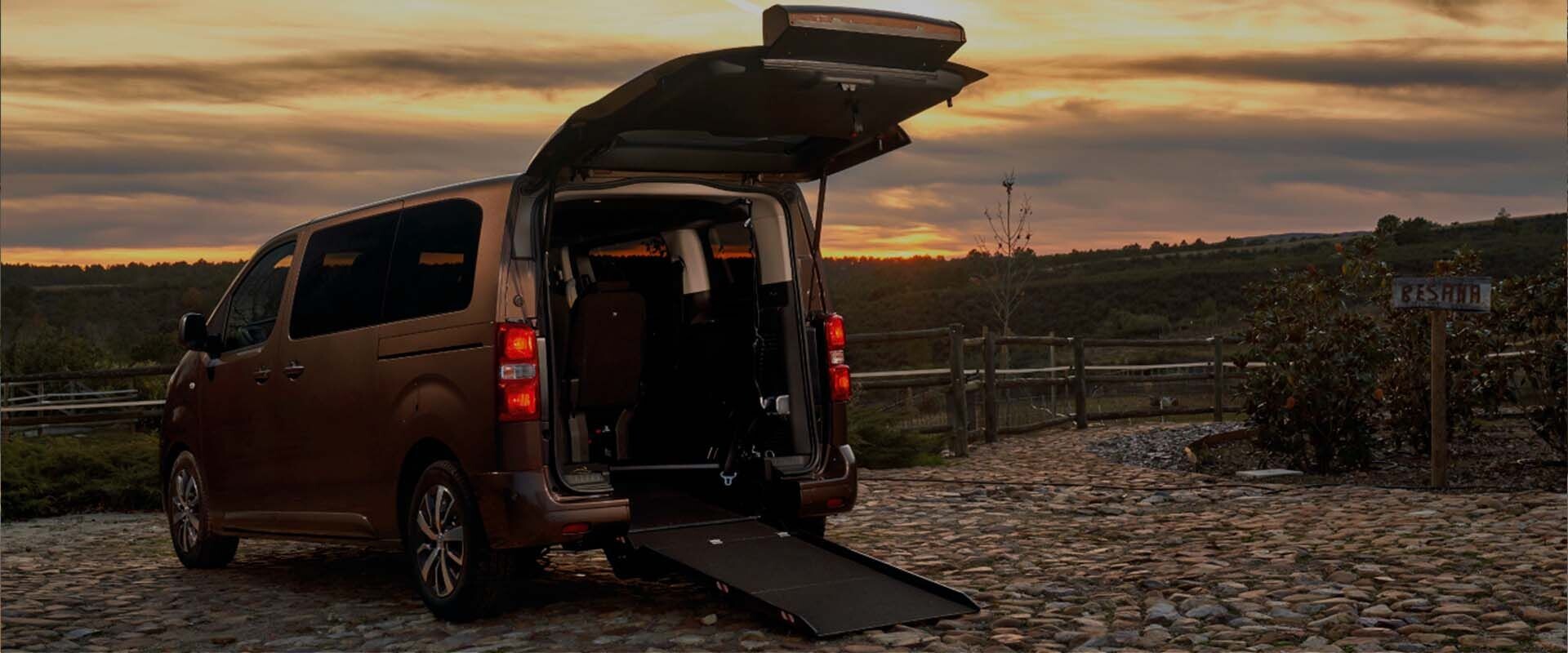 Toyota Proace Verso Shuttle VX Plus (Adaptado 4M)