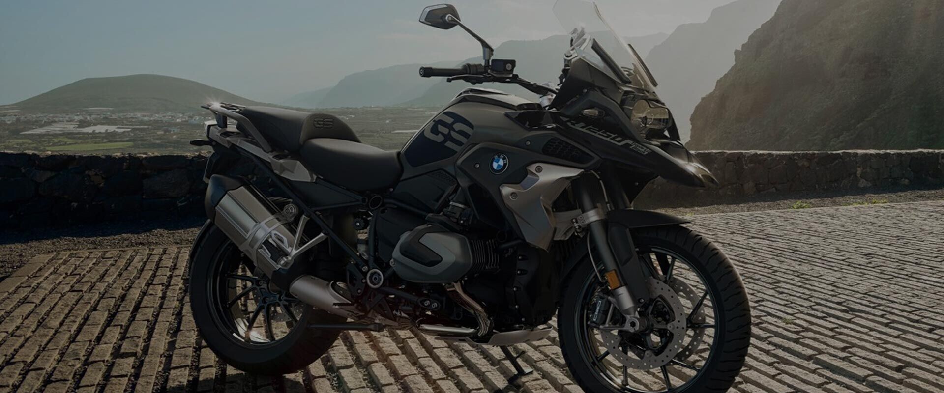 BMW 1250 GS vs Ducati Multistrada V4: Te ayudamos a elegir