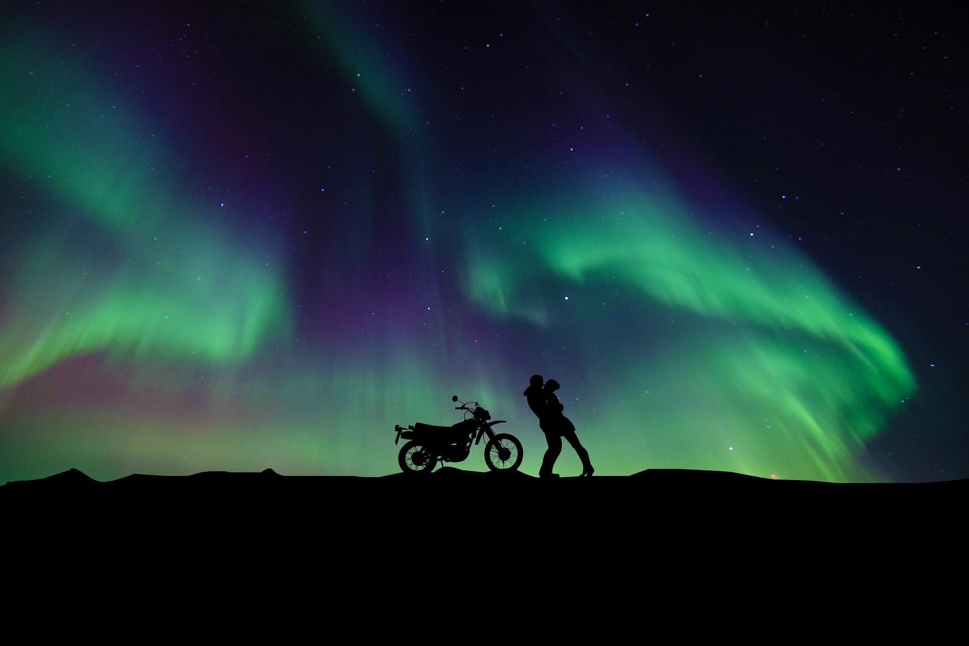 ¡Cuidado con lo que haces en tu coche, te multan por tener sexo!